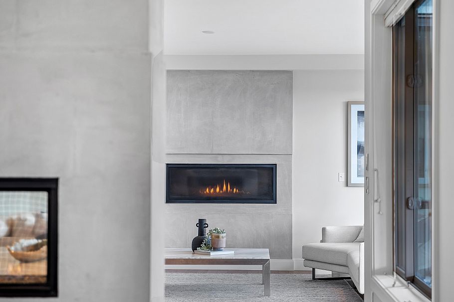 503 Crestwood Avenue North Vancouver, BC - 3