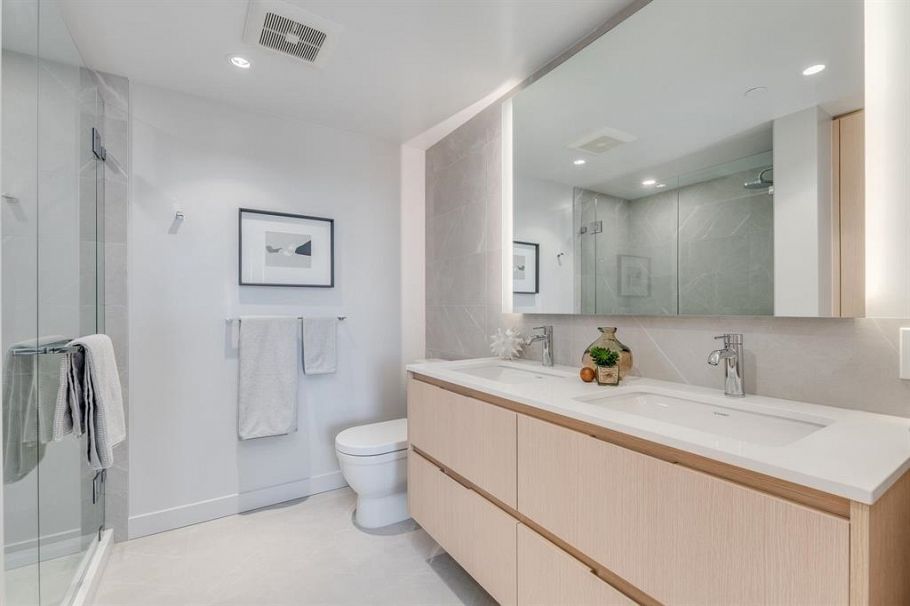 610 1500 Fern Street North Vancouver, BC - 21