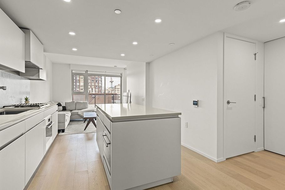 1104 889 Pacific Street Vancouver, BC - 12