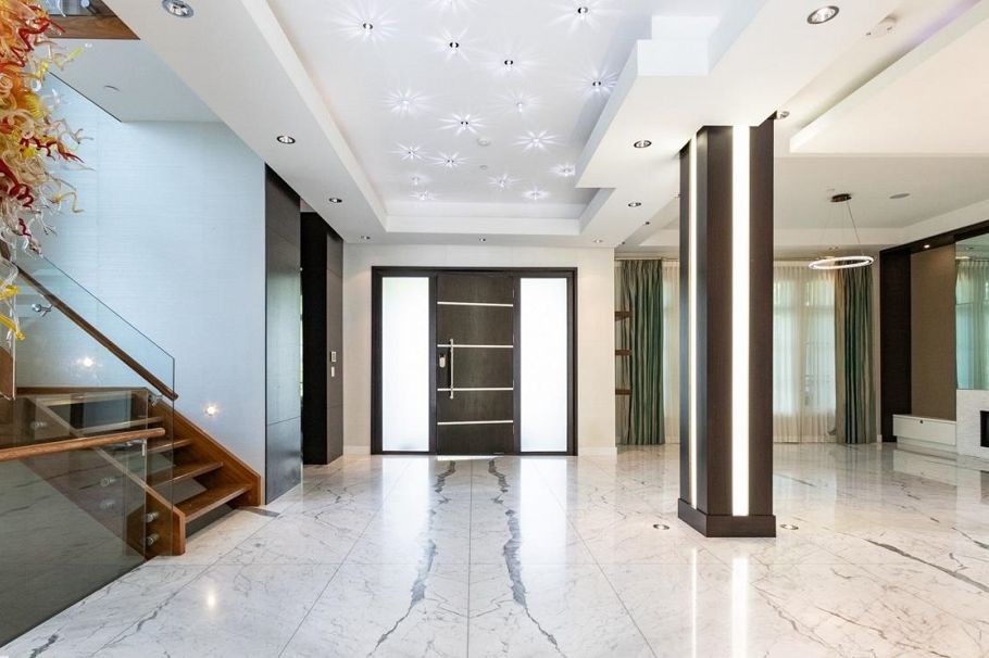 1542 W 28th Avenue Vancouver, BC - 5