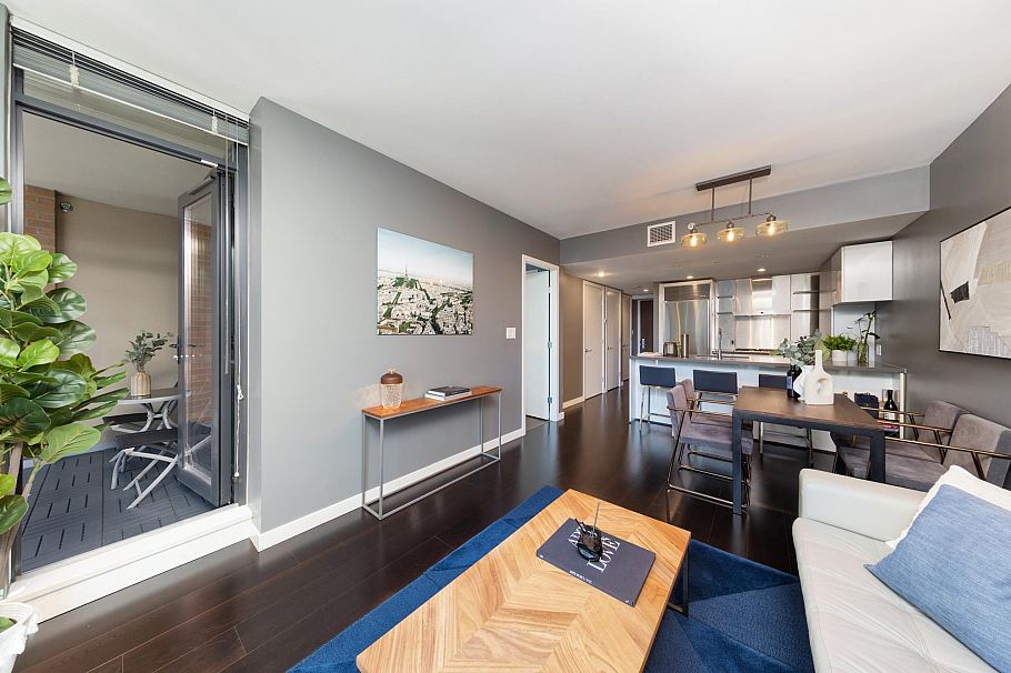 2005 788 Richards Street Vancouver, BC - 12