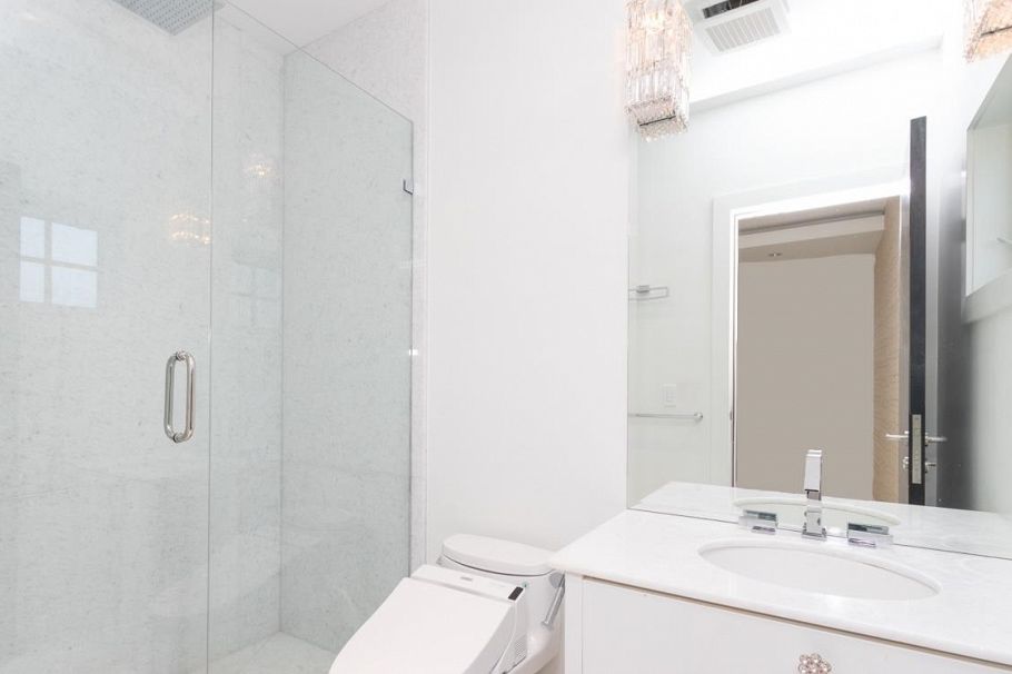 1542 W 28th Avenue Vancouver, BC - 16