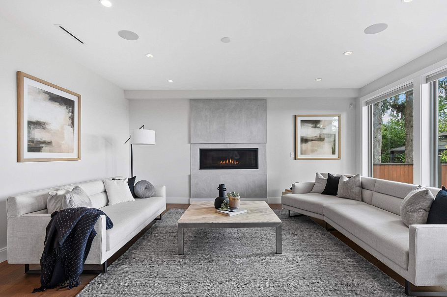 503 Crestwood Avenue North Vancouver, BC - 2