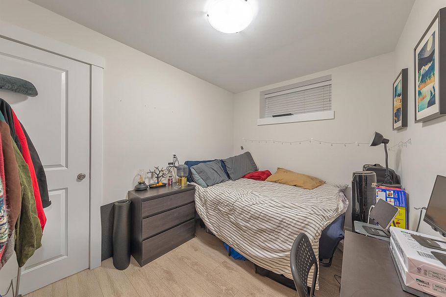 5887 Battison Street Vancouver, BC - 28