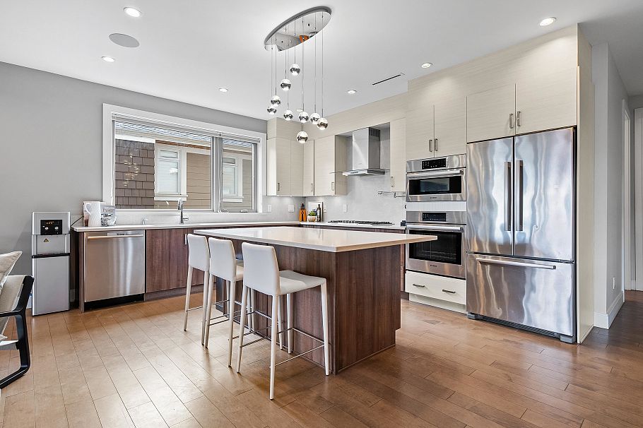 503 Crestwood Avenue North Vancouver, BC - 12