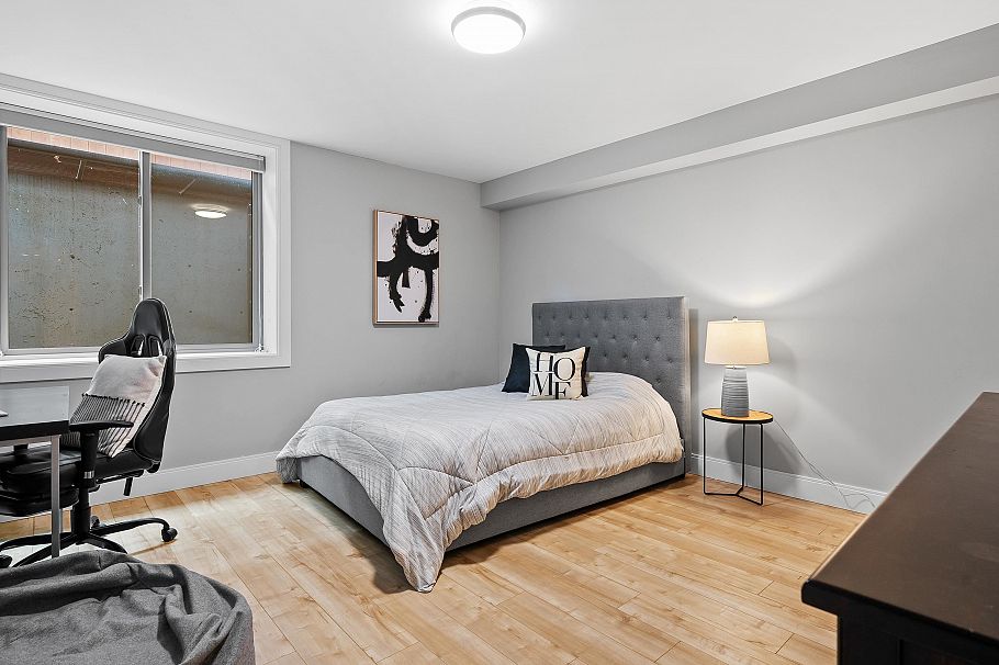 503 Crestwood Avenue North Vancouver, BC - 32