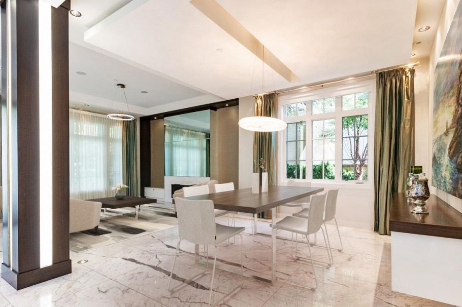 1542 W 28th Avenue Vancouver, BC - 2