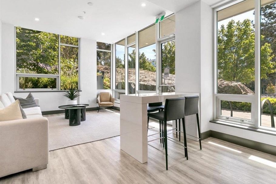 306 4988 Cambie Street Vancouver, BC - 3