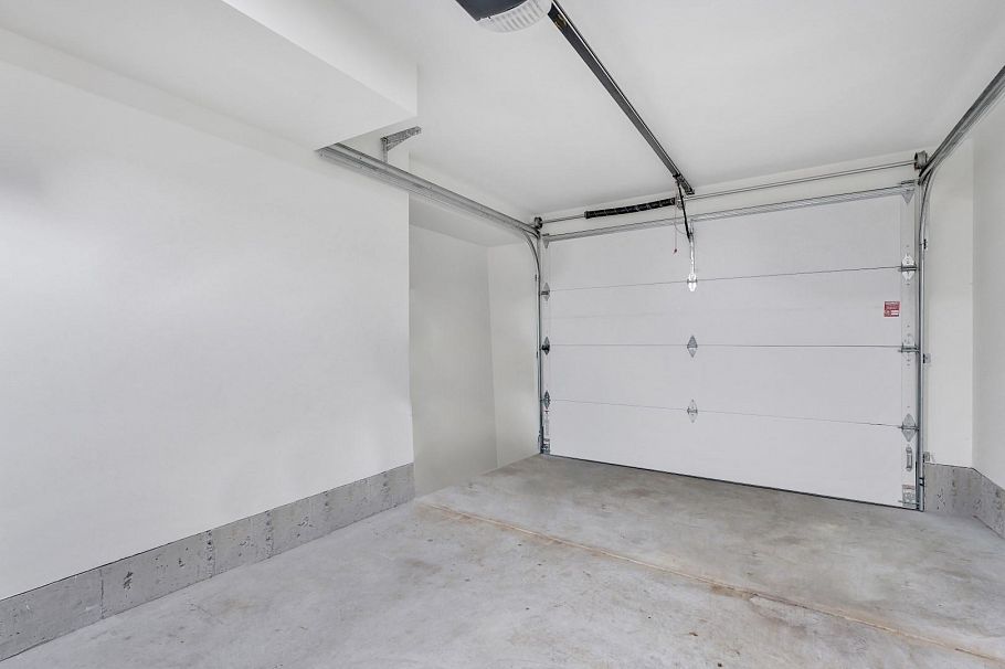 6 632 E 3rd Street North Vancouver, BC - 40