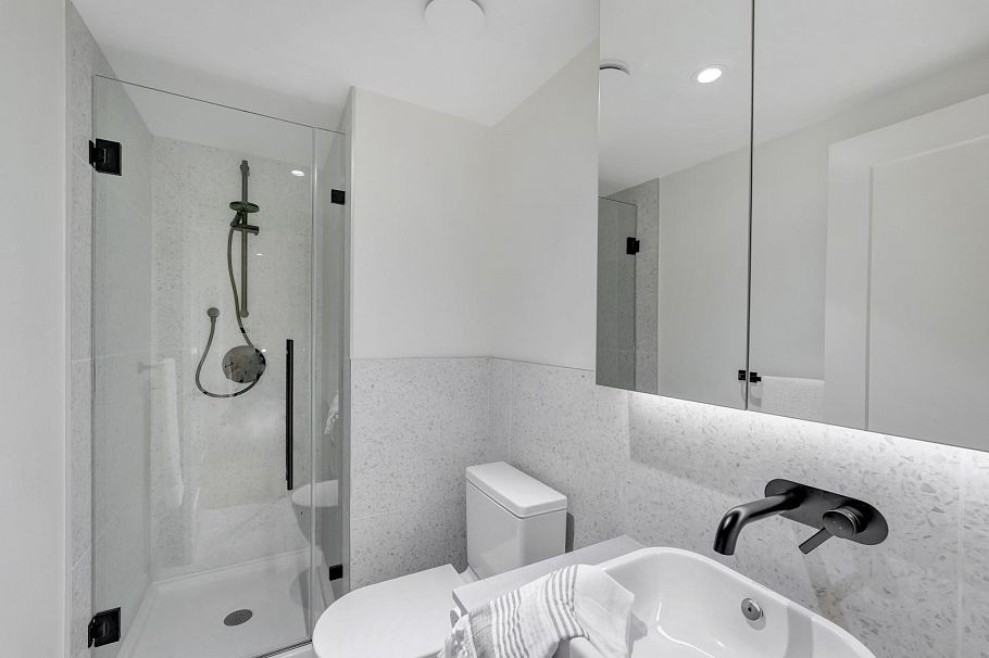 6 632 E 3rd Street North Vancouver, BC - 21