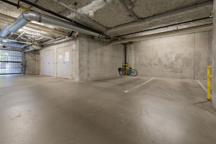 5952 Chancellor Mews Vancouver, BC - 36