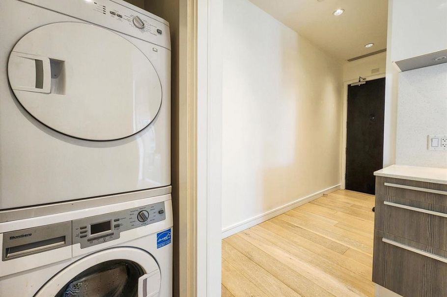 1006 1221 Bidwell Street Vancouver, BC - 11