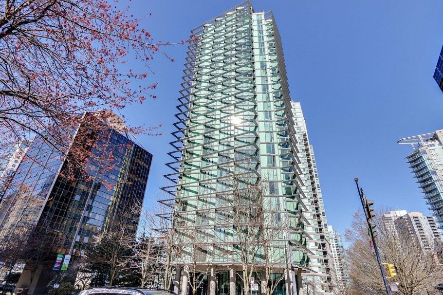 909 1331 W Georgia Street Vancouver, BC - 1