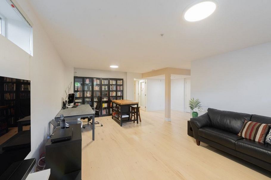 5952 Chancellor Mews Vancouver, BC - 26