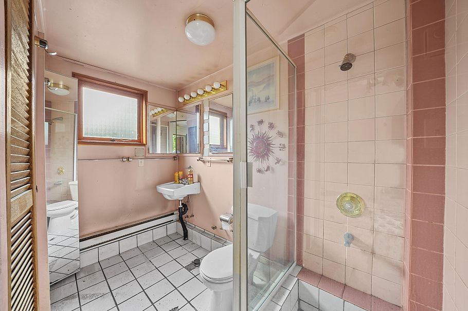 3535- 3539 W 3rd Avenue Vancouver, BC - 38