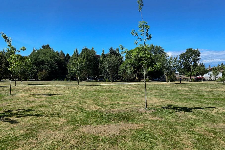 6021 Commercial Street Vancouver, BC - 34