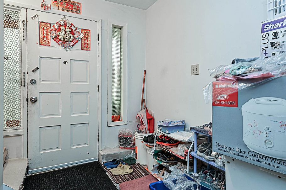 6021 Commercial Street Vancouver, BC - 15