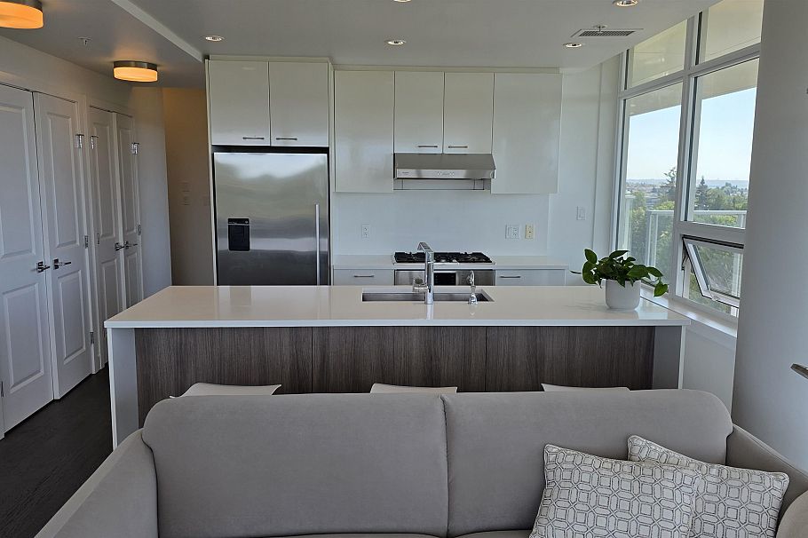 907 6383 Cambie Street Vancouver, BC - 4