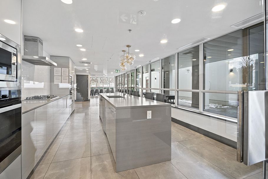 505 1675 Lions Gate Lane North Vancouver, BC - 18