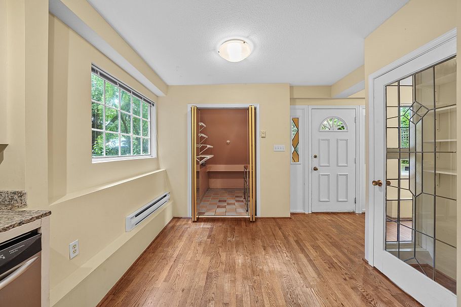 3535- 3539 W 3rd Avenue Vancouver, BC - 28