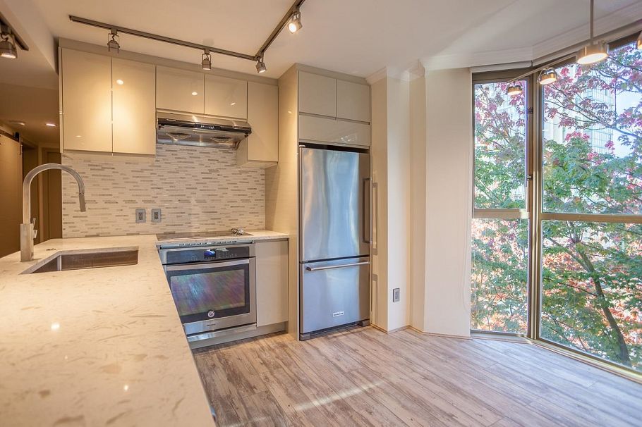 504 1488 Hornby Street Vancouver, BC - 1