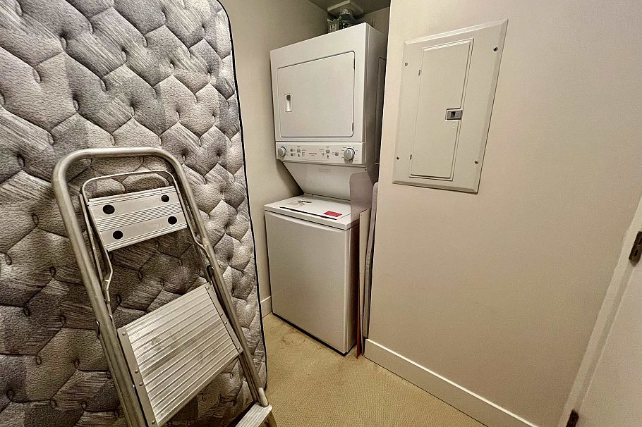 201 6080 Iona Drive Vancouver, BC - 14