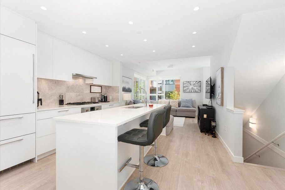 13 2728 Acadia Road Vancouver, BC - 3