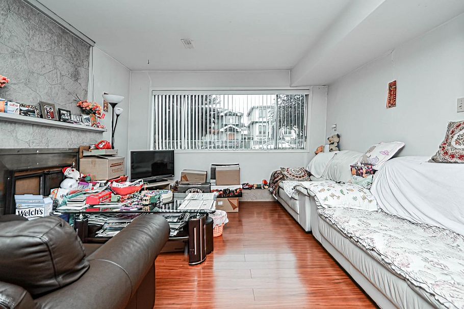 6021 Commercial Street Vancouver, BC - 21