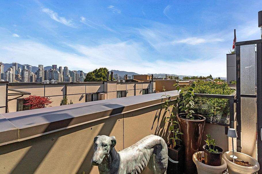 7 2366 Birch Street Vancouver, BC - 24