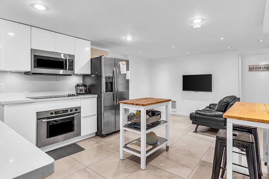 45 Renfrew Street Vancouver, BC - 27