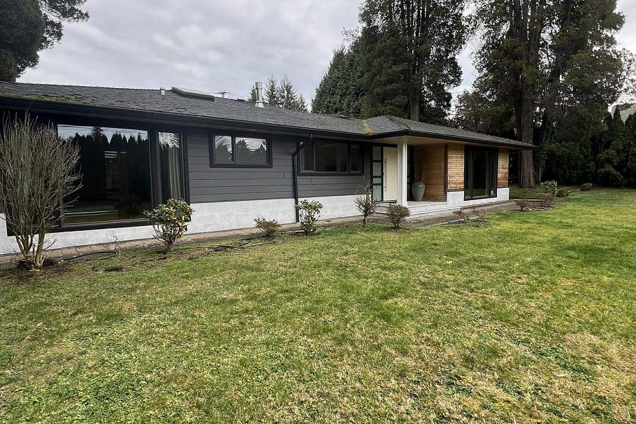 4888 Granville Street Vancouver, BC - 5