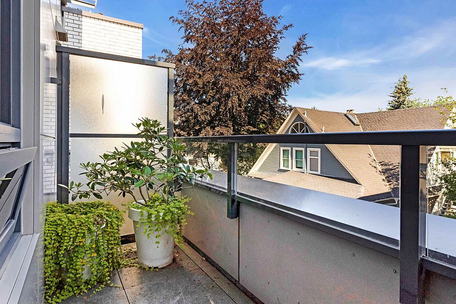 7 2366 Birch Street Vancouver, BC - 9