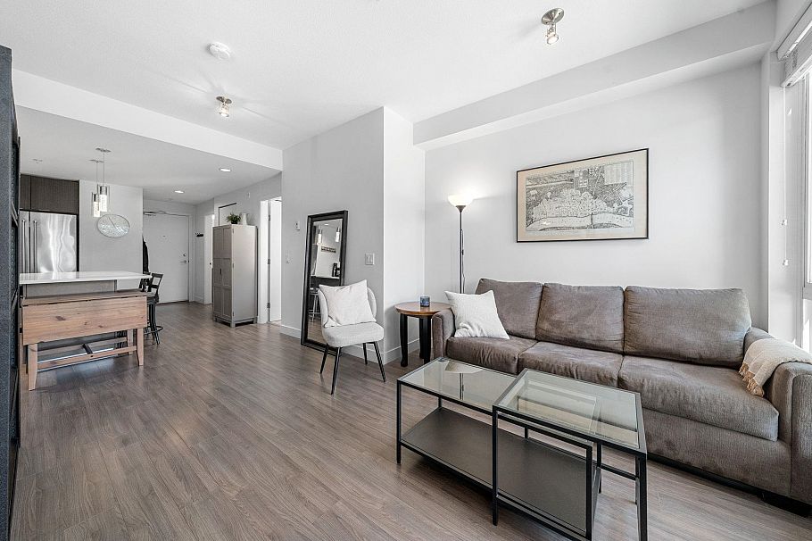 412 719 W 3rd Street North Vancouver, BC - 17