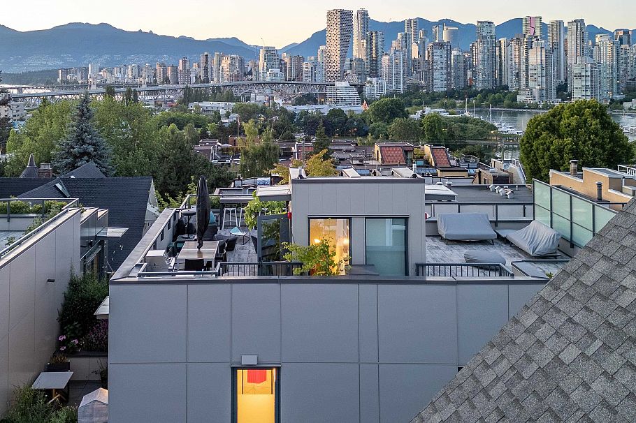 7 2366 Birch Street Vancouver, BC - 3