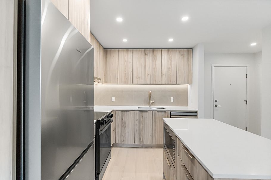 603 3596 Malsum Drive North Vancouver, BC - 5