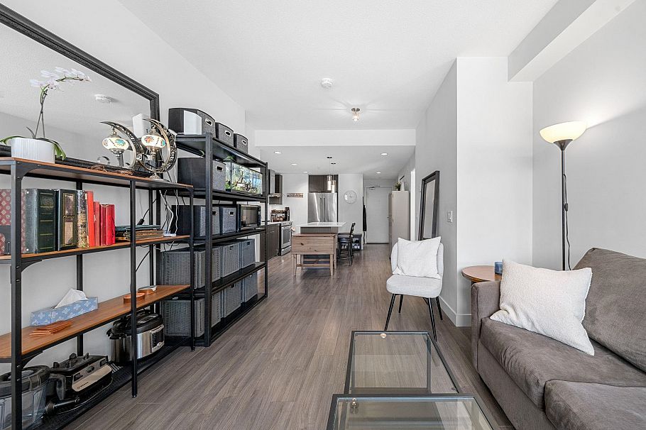 412 719 W 3rd Street North Vancouver, BC - 18