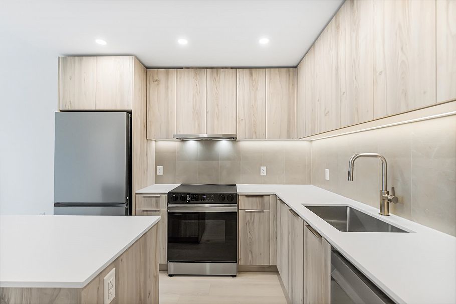 603 3596 Malsum Drive North Vancouver, BC - 3