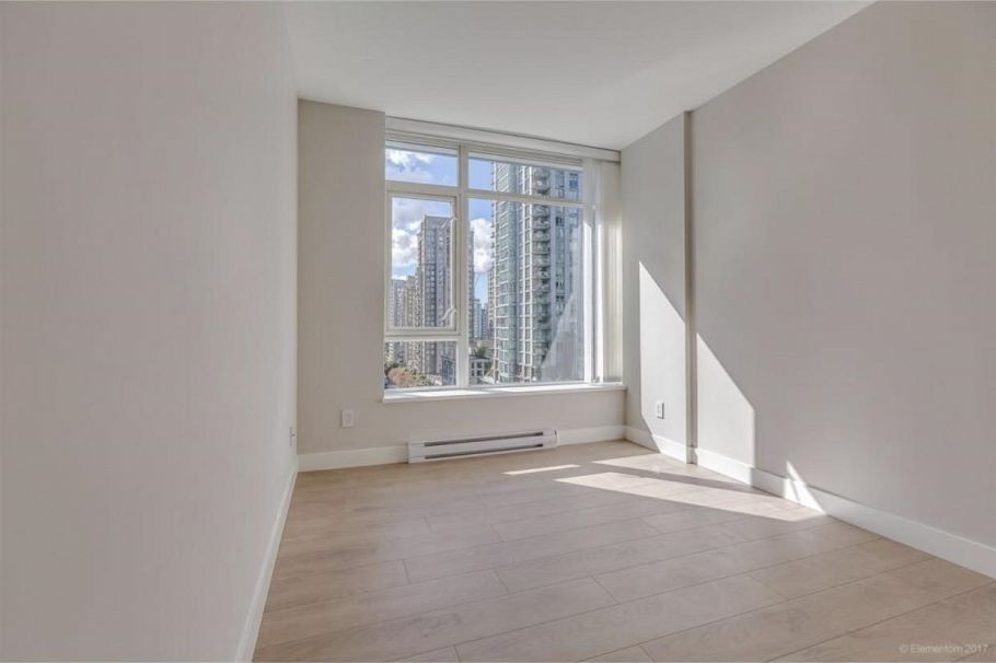 907 480 Robson Street Vancouver, BC - 10