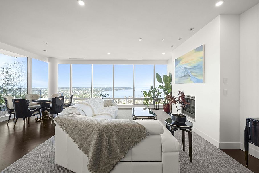 5704 1128 W Georgia Street Vancouver, BC - 3