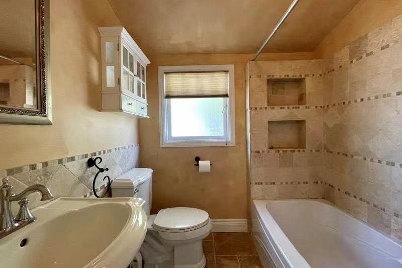 1749 West 62nd Avenue Vancouver, BC - 14