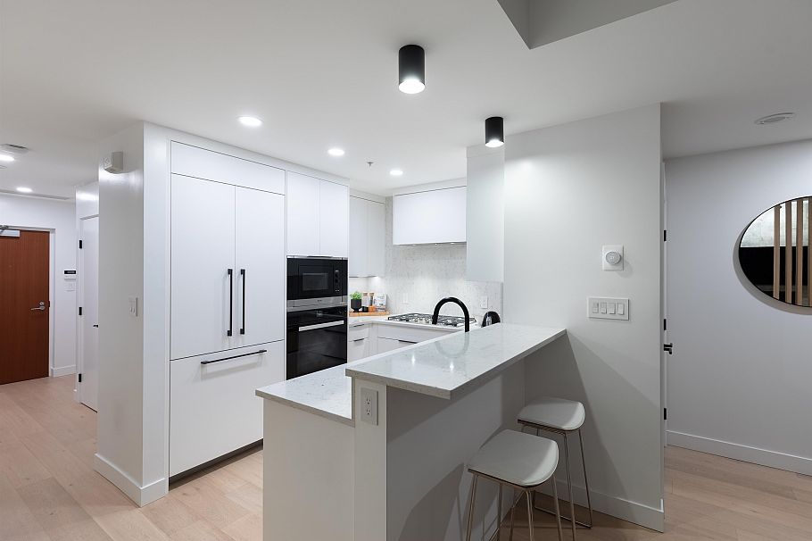 TH23 1281 W Cordova Street Vancouver, BC - 8