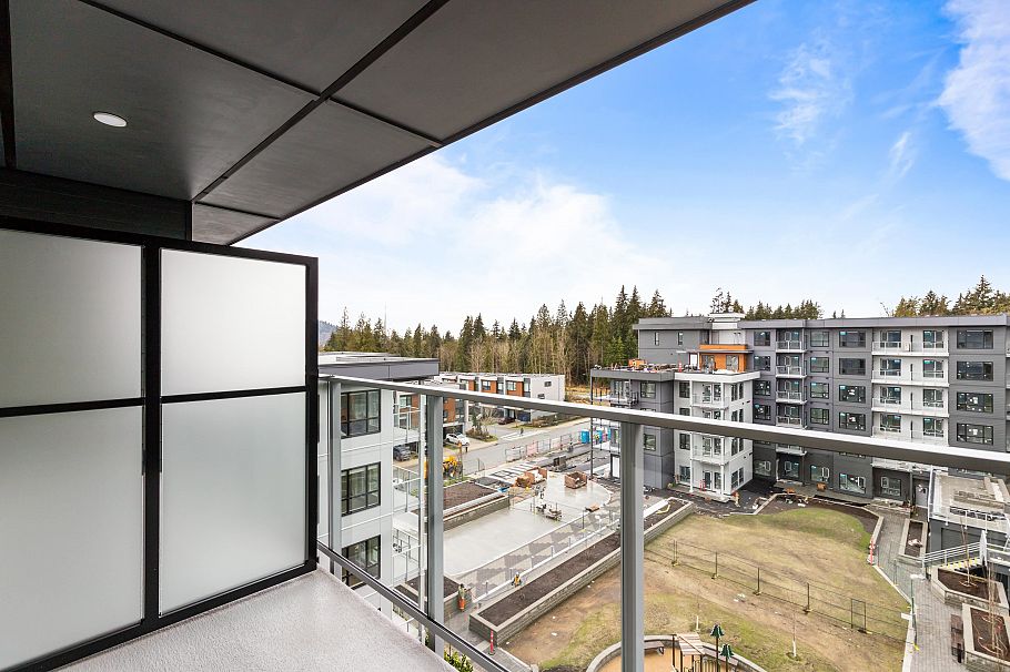 603 3596 Malsum Drive North Vancouver, BC - 16