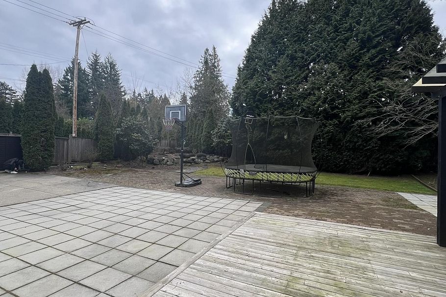 4888 Granville Street Vancouver, BC - 11