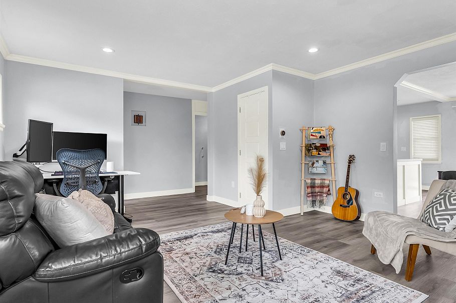 45 Renfrew Street Vancouver, BC - 7