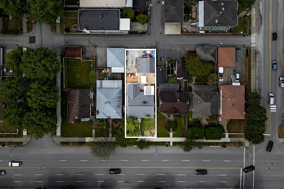 45 Renfrew Street Vancouver, BC - 33