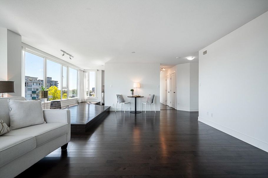 903 5425 Yew Street Vancouver, BC - 5