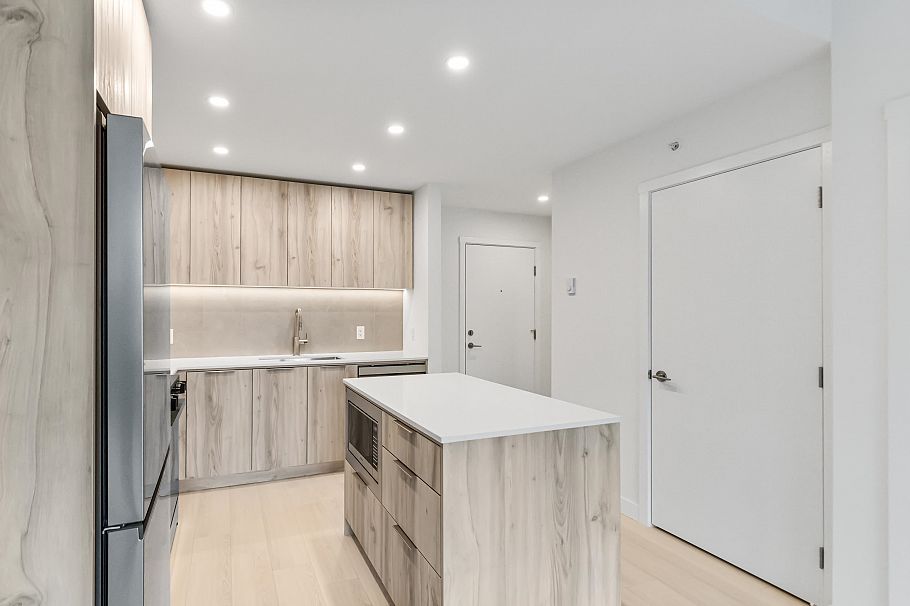 603 3596 Malsum Drive North Vancouver, BC - 6