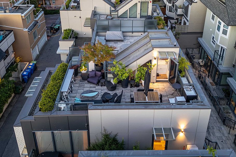 7 2366 Birch Street Vancouver, BC - 33