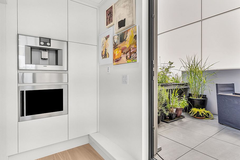 7 2366 Birch Street Vancouver, BC - 10