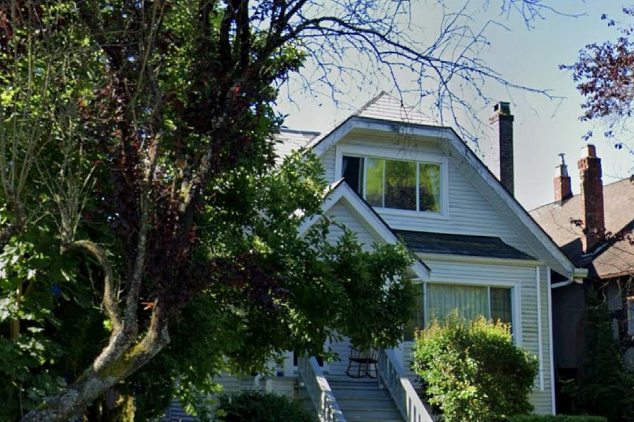 4538 W 12th Avenue Vancouver, BC - 1